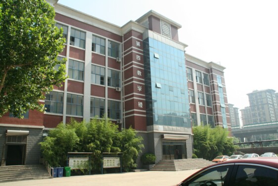 石家莊有沒(méi)有地鐵學(xué)校？