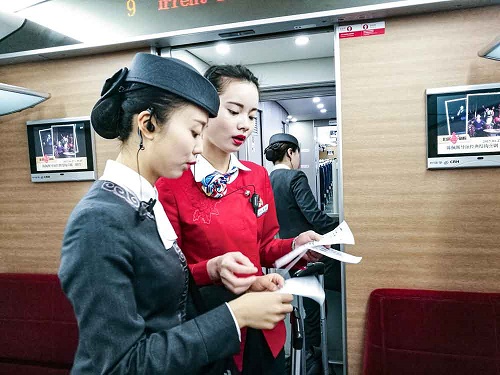 初三學(xué)航空乘務(wù)專業(yè)去哪個(gè)學(xué)校好？