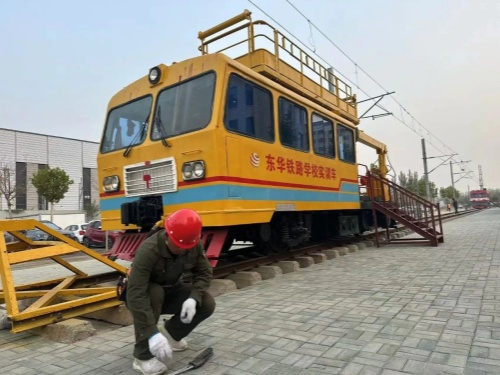 內(nèi)燃機(jī)車(chē)司機(jī)是不是不好找工作？